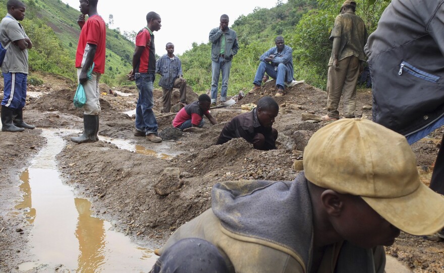 Congo mining accident at illegal coltan mining pit