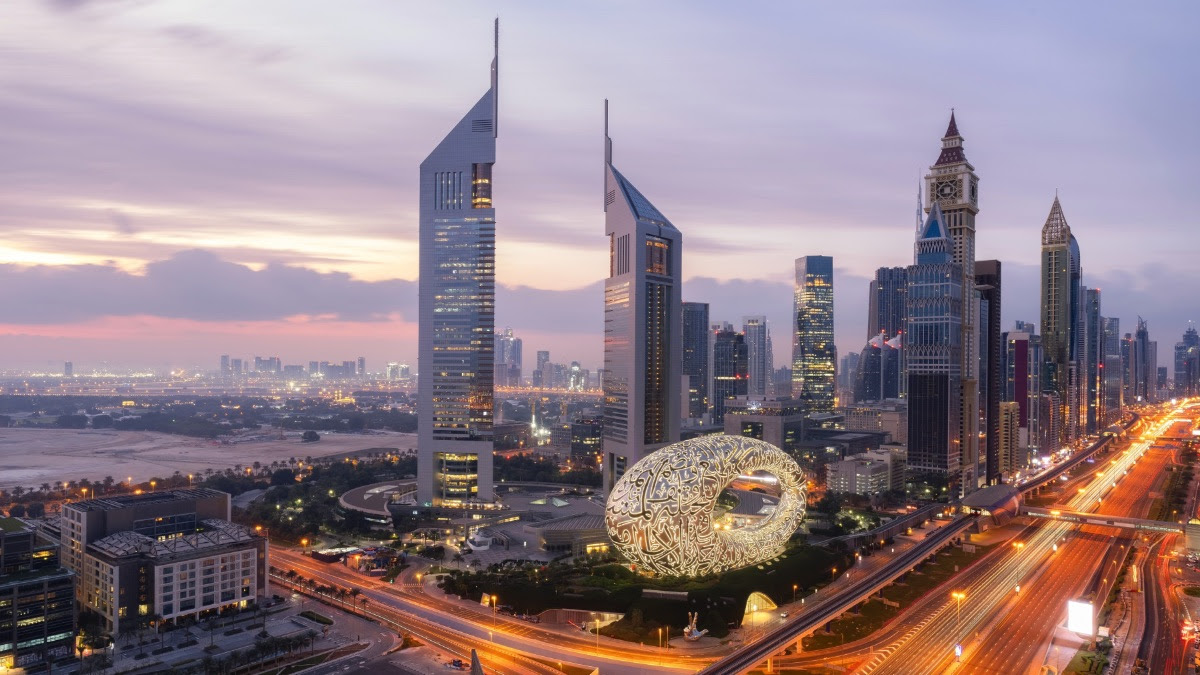 Emirates summer offers include complimentary Dubai hotel stays and exclusive travel benefits for passengers