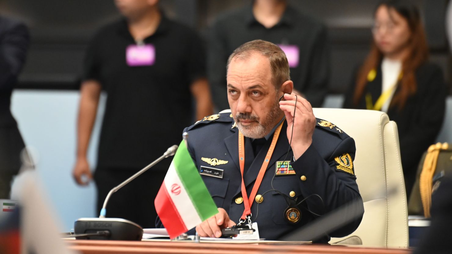 Iran Warning Neighbours emphasized during Iranian military leadership briefing
