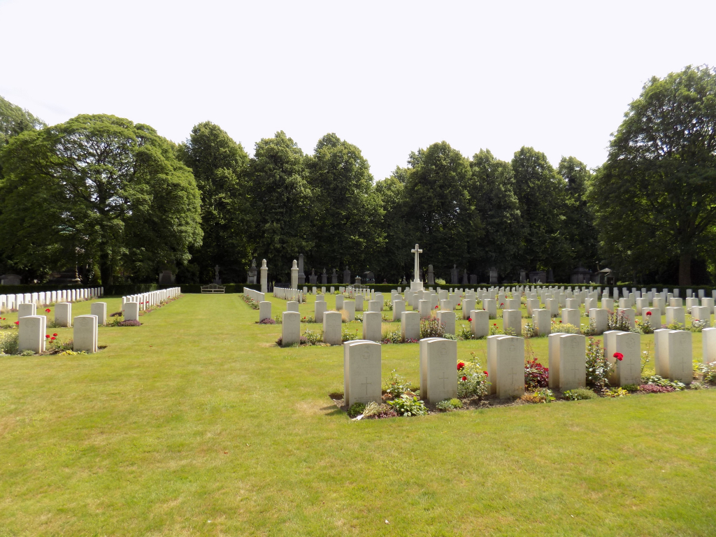 Act of Remembrance honours war dead buried in Belgium