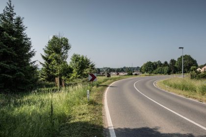 Road near Onhaye during Tyméo Brigou investigation