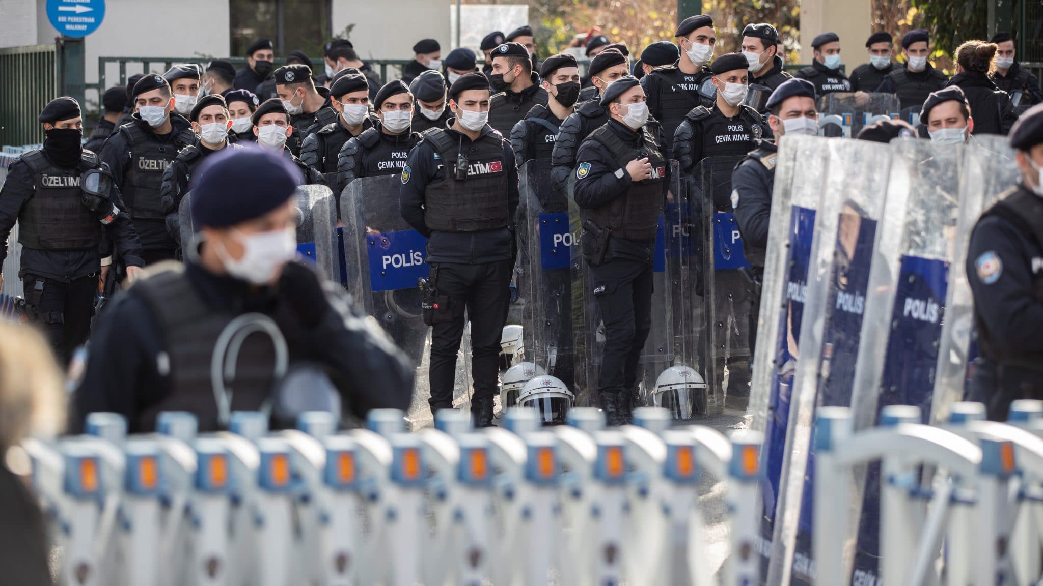 Turkish police security around Istanbul consulate during protest prevention