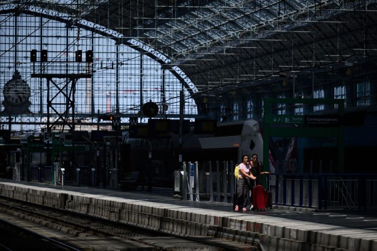 France Urges Vulnerable People to Avoid Train Travel as Extreme Heat Strains Rail Network