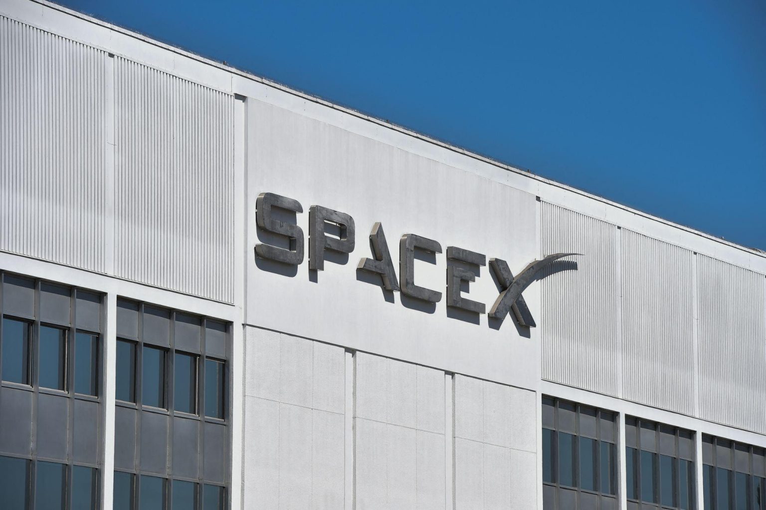 Corporate governance tech sector linked to SpaceX innovation and launch operations