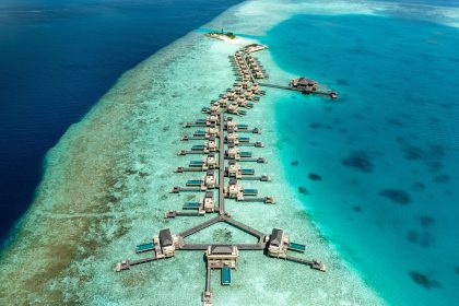 Maldives tourism Belgium showcasing Dhigali resort and turquoise lagoon