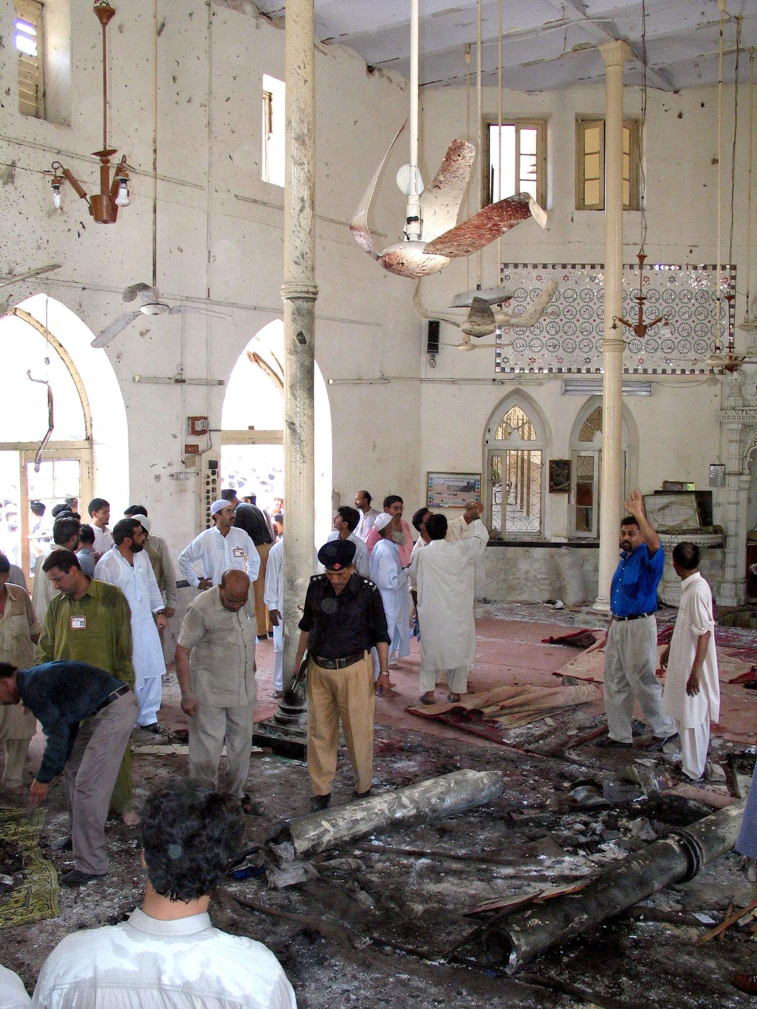 Pakistan mosque attack causes deadly blast in capital city