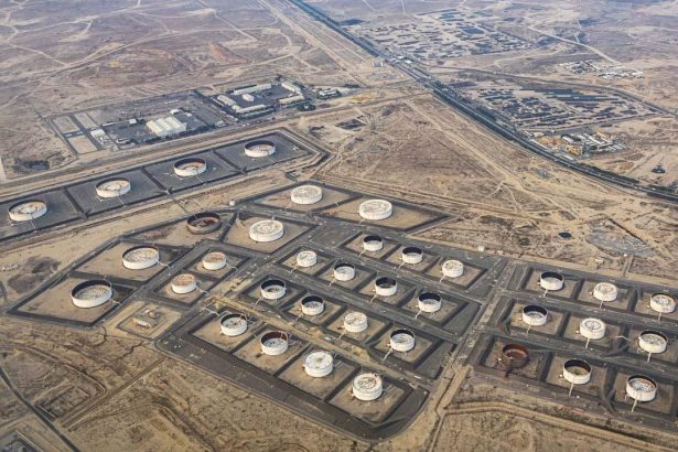 Oil Prices Decline as Iran peace hopes influence global crude oil markets and energy supplies.