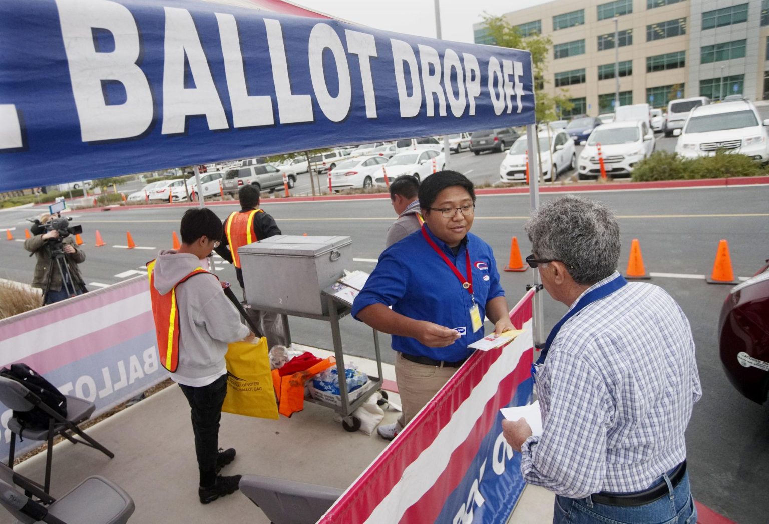 California House elections 2026 featuring competitive congressional races across key districts