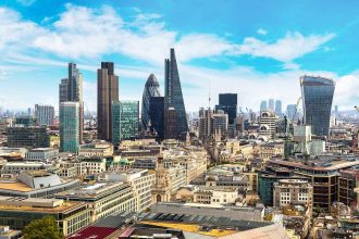 Global investment news showing London's financial district after Brexit recovery in 2026
