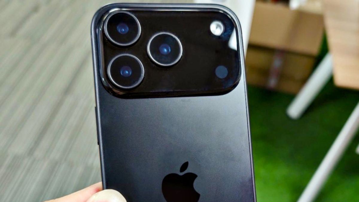 iPhone 17e price model showing front display during 2026 California launch
