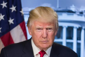 Trump Oman threat escalates amid US-Iran tensions over the Strait of Hormuz