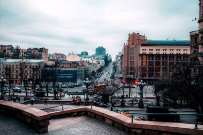 Russia warns diplomats amid escalating tensions in Kyiv, Ukraine