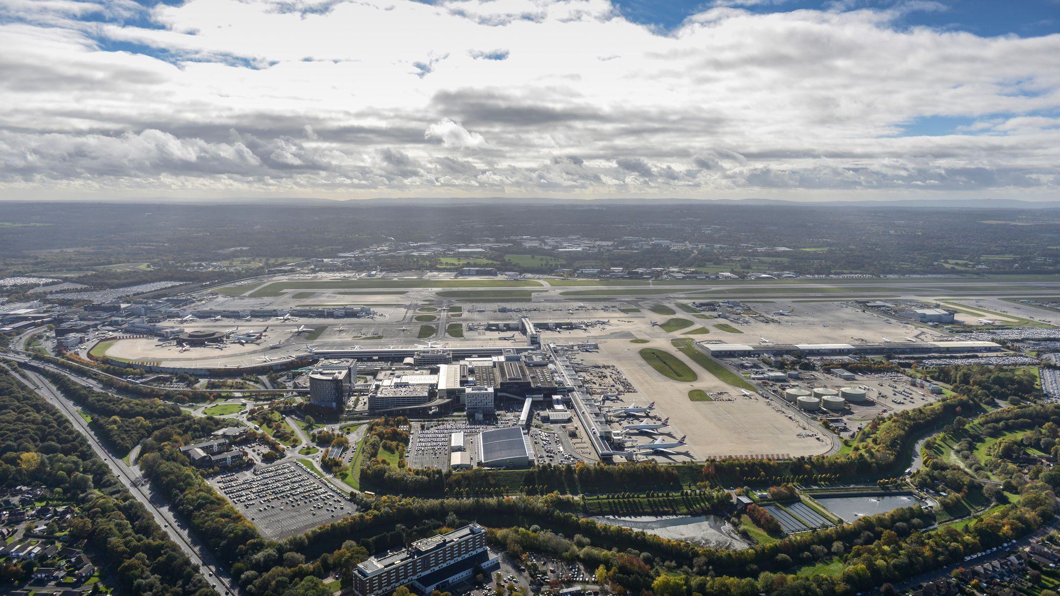 UK airport expansion as Gatwick Airport wins court approval for expansion project in London 2026