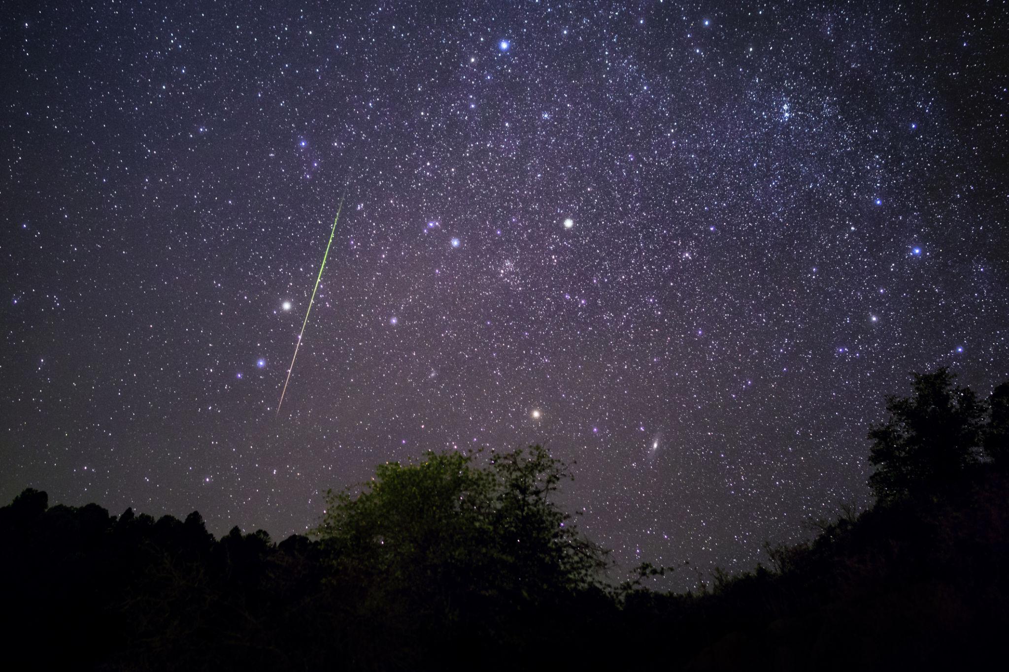 Meteor explosion report showing a bright fireball crossing the sky over New England in 2026