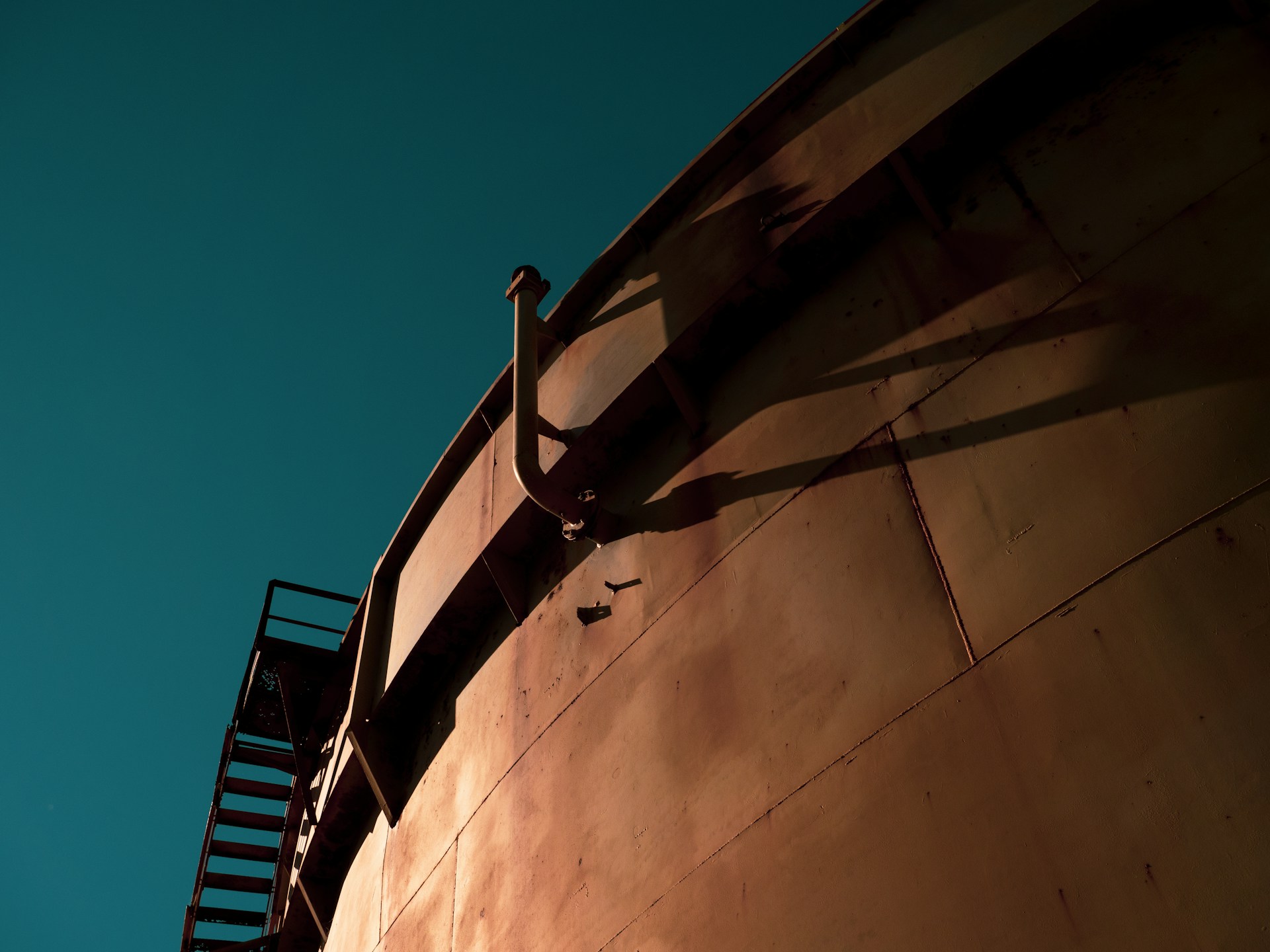 Global Oil Price Rally raises concerns about maritime oil shipments and international energy security.