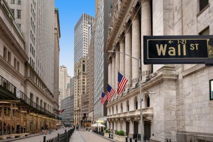 New York Stock Exchange trading floor during earnings season