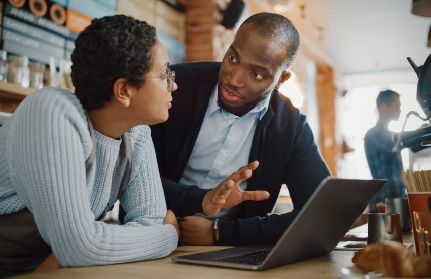 Business registration UK accountant advising startup founder on legal business structure