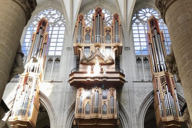 Brussels cathedral concert for Easter interior view performance