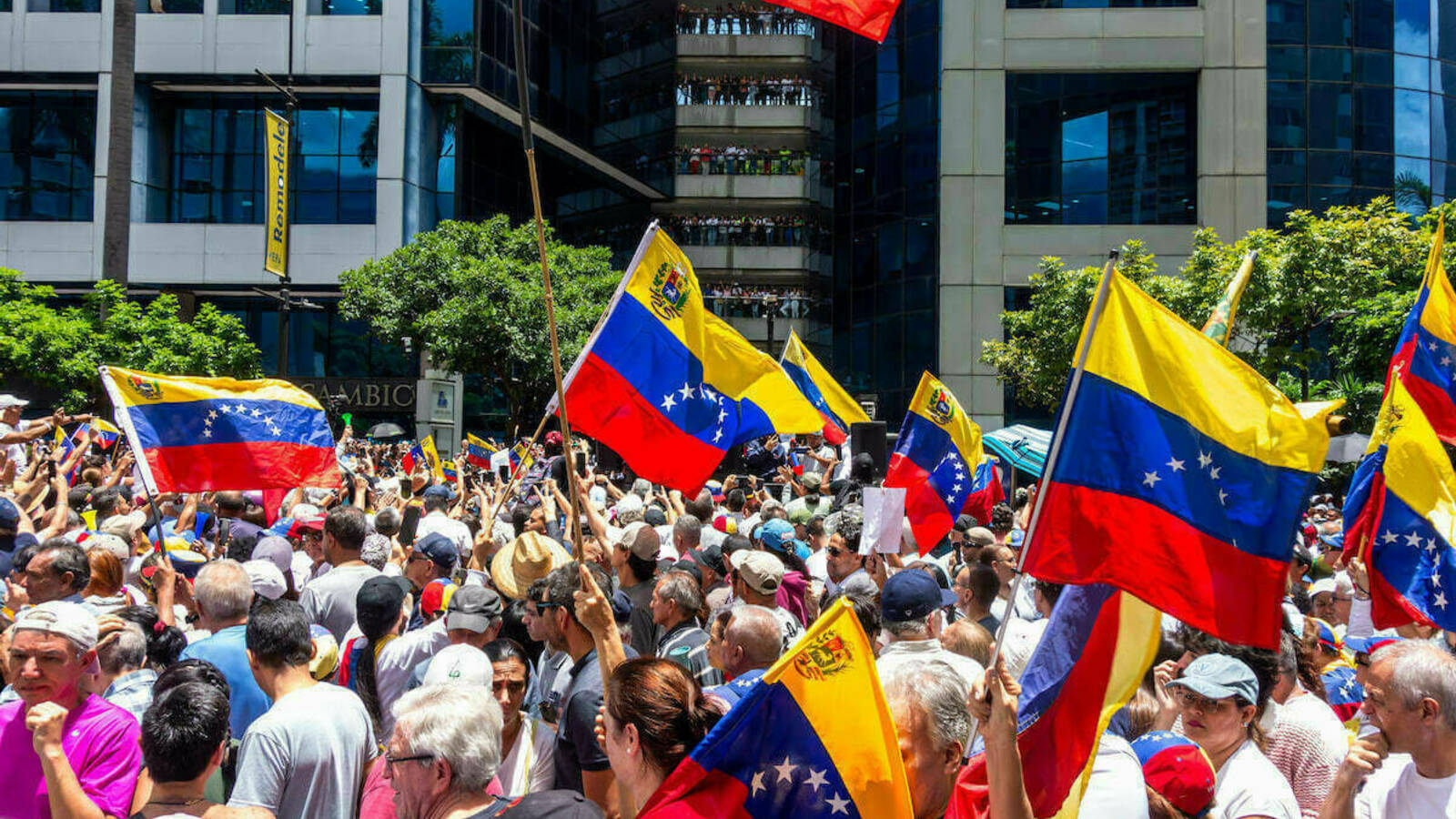 Venezuelans prepare for Venezuela free elections amid political shift