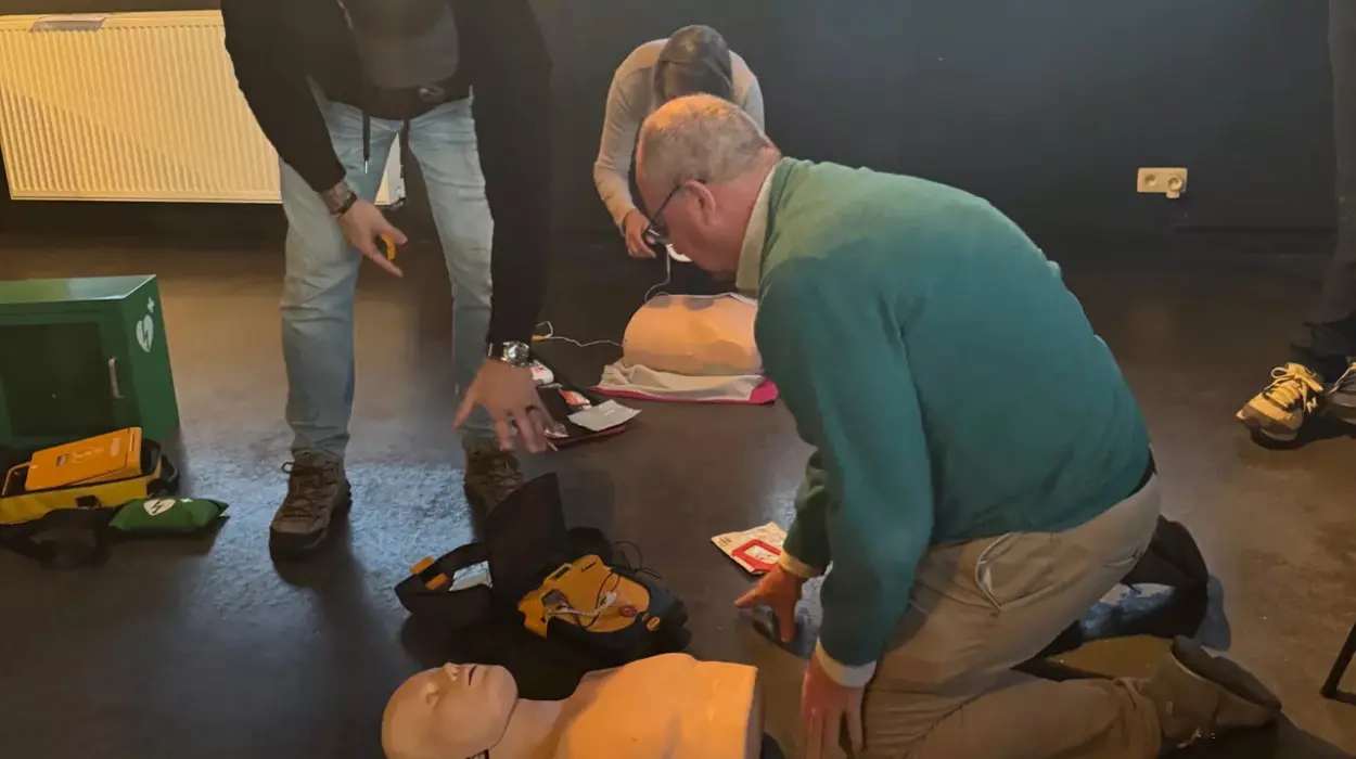 vzw Hotels Knokke-Heist launches AED program, raises safety 93%