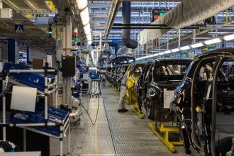 EU automotive sector seeks simpler manufacturing rules in 2026