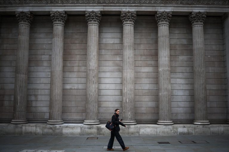 UK Interest Rate Outlook Pressures Sterling After Inflation Cools in London 2026