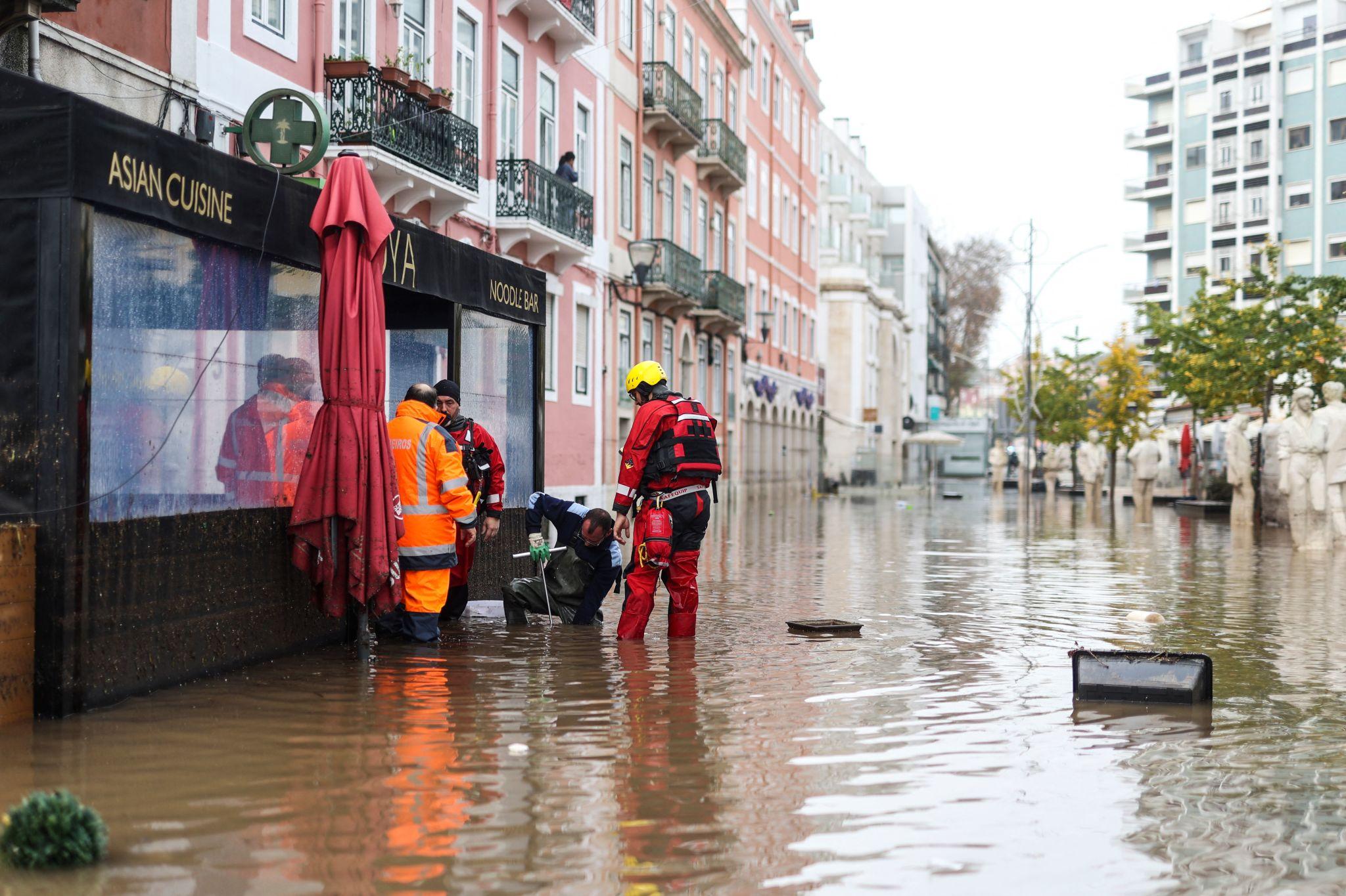 Portugal Storm Kristin Recovery supports housing reconstruction for affected families