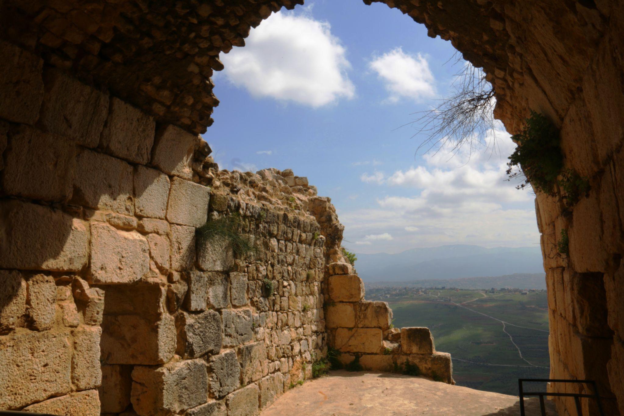 Border conflict updates featuring the strategic mountain fortress of Beaufort Castle in southern Lebanon