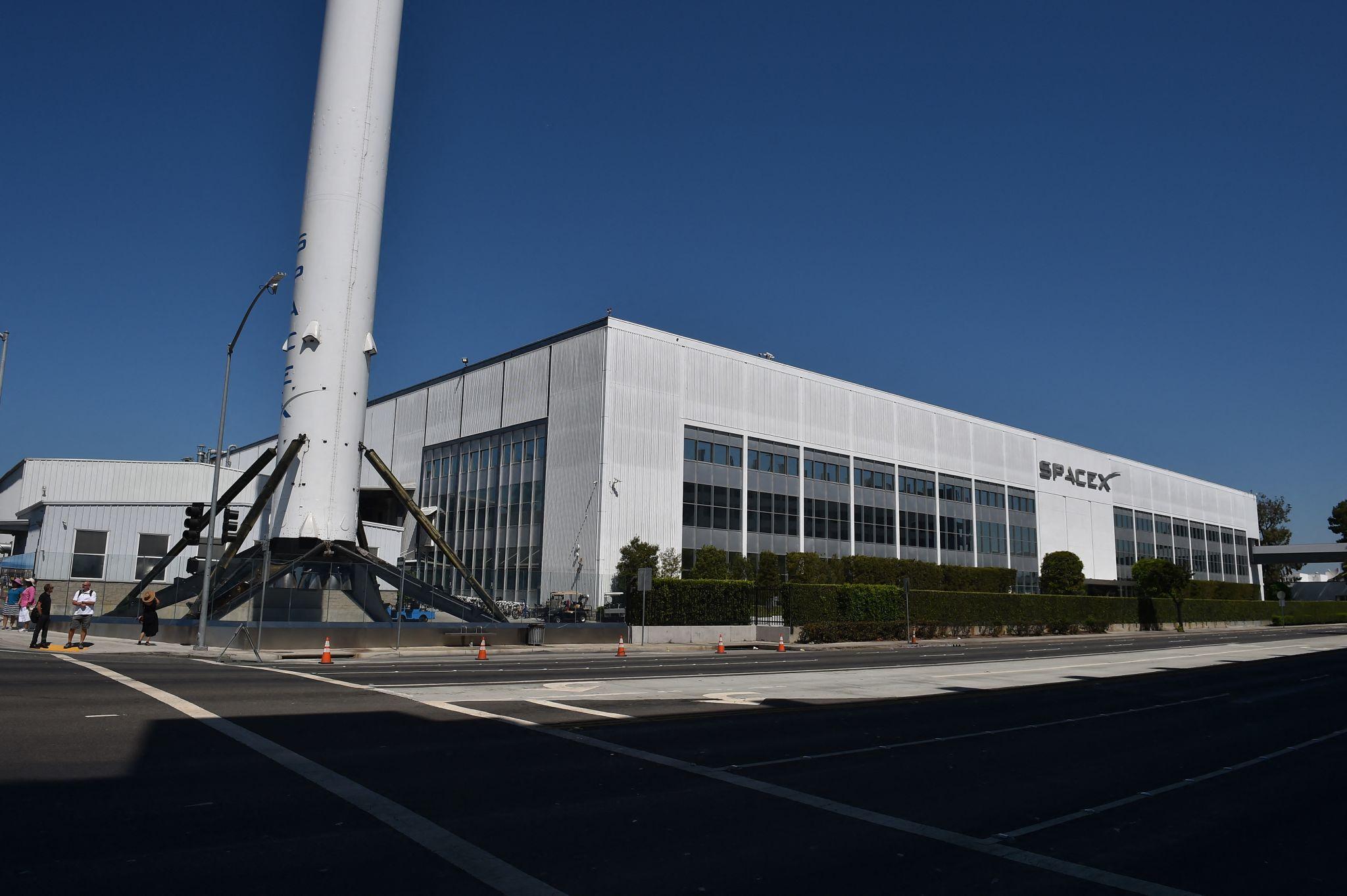 Elon Musk investment moves linked to SpaceX growth and rocket launch innovation