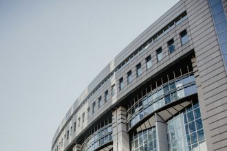 EU policymakers debate novel nicotine products and tobacco rules in Brussels