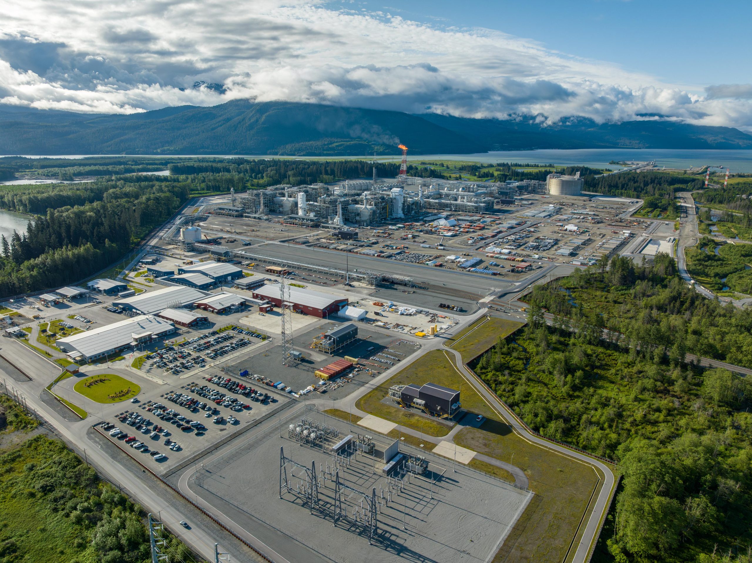 Canada energy investment rising at Alberta oil refinery facilities